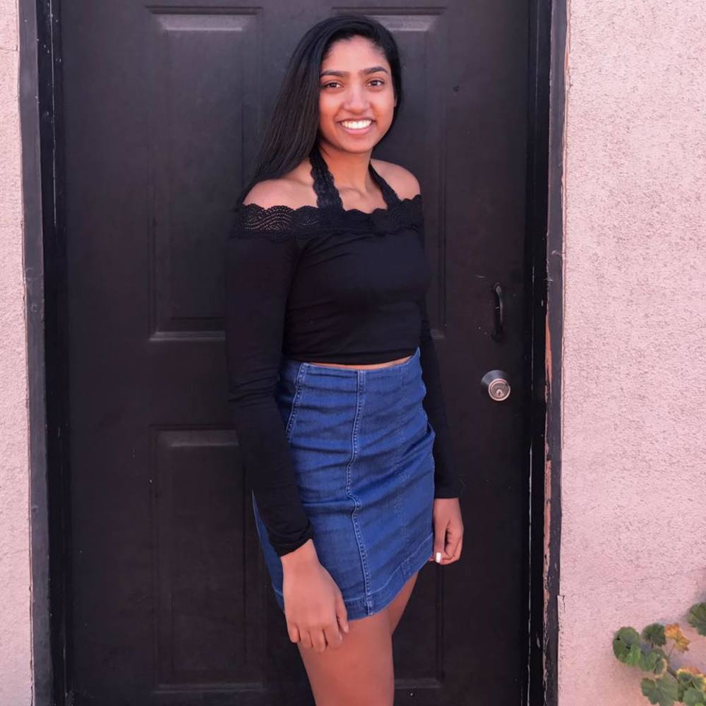 Meet your Posher, Nomita